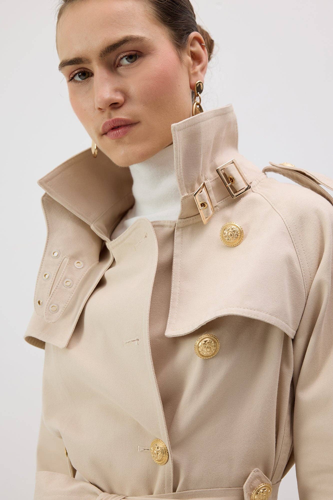 SHORT BELTED DOUBLE BREASTED TRENCH COAT