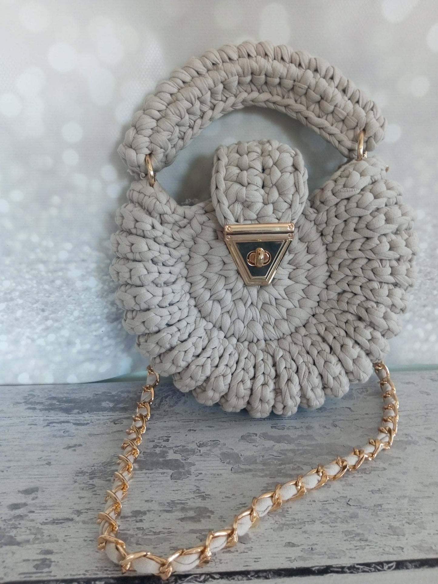 Round Mussel - Crochet Handmade