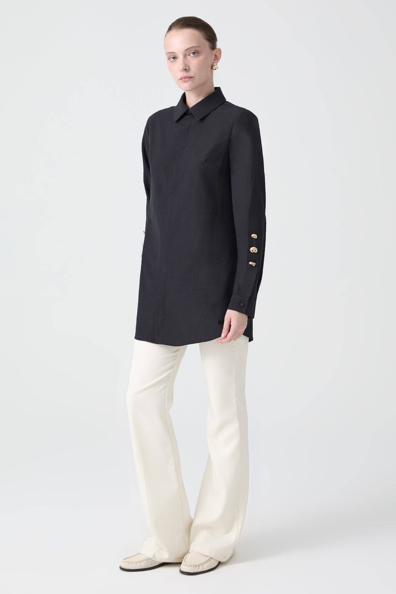 POPLIN SHIRT WITH METAL BUTTON SLEEVES