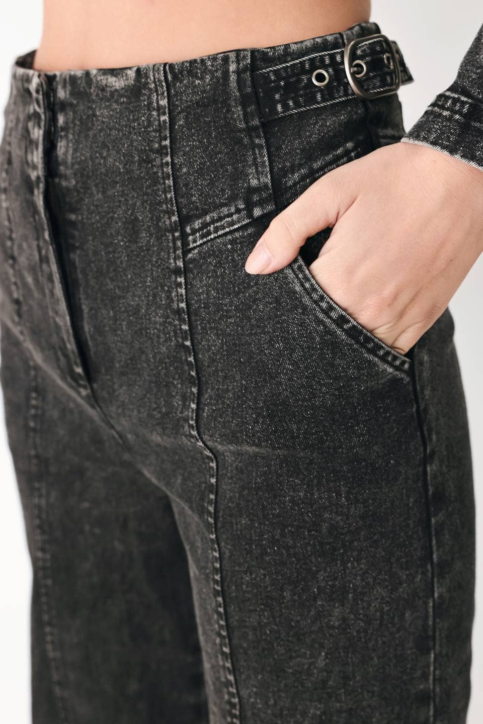 A washed denim pant - FP2447
