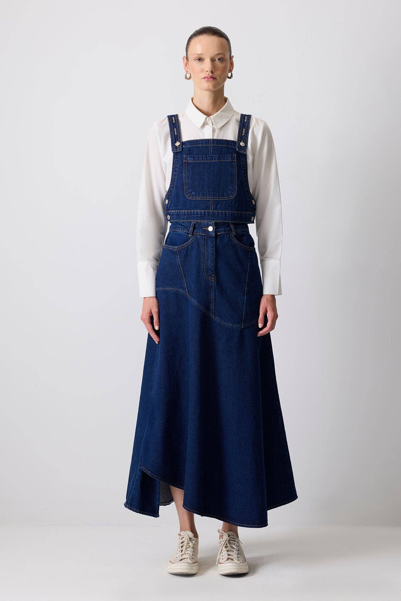 STRUCTURED DENIM CROP TOP WITH POCKET DETAIL