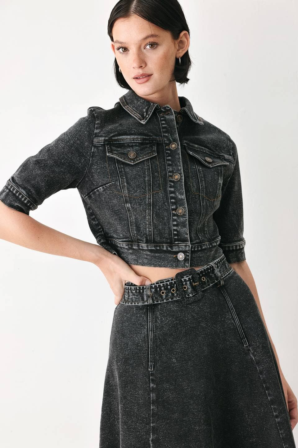 A washed denim crop jacket - FJ1570-B