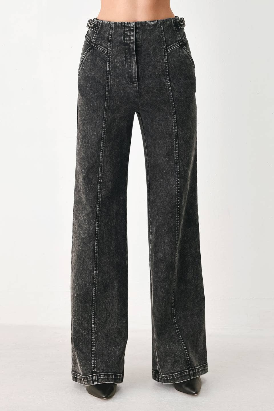 A washed denim pant - FP2447
