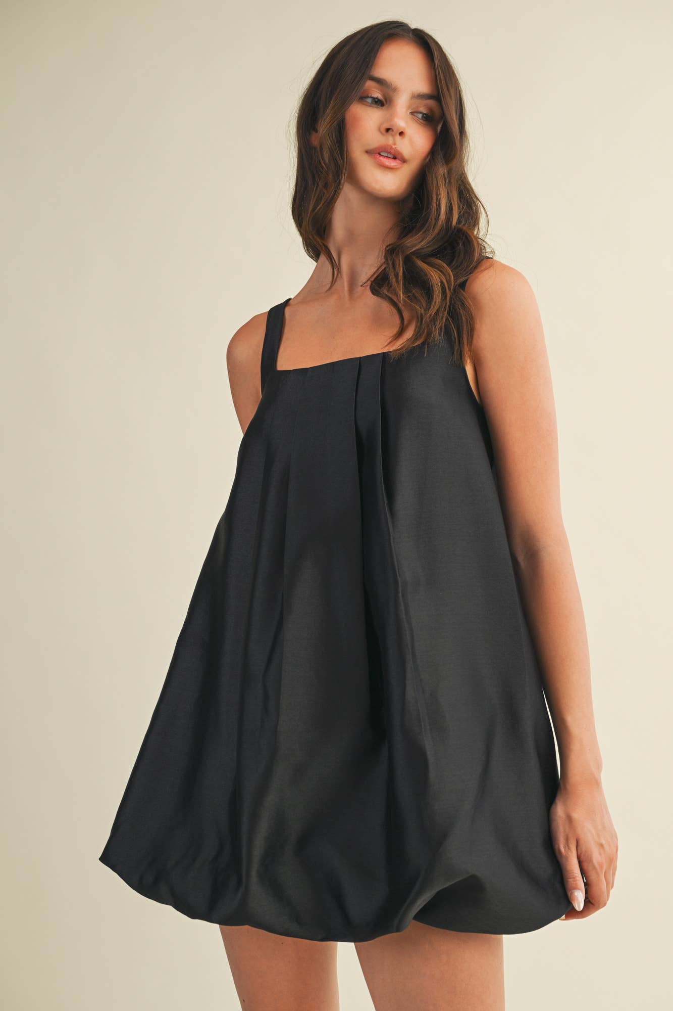 SLEEVELESS BUBBLE HEM DRESS