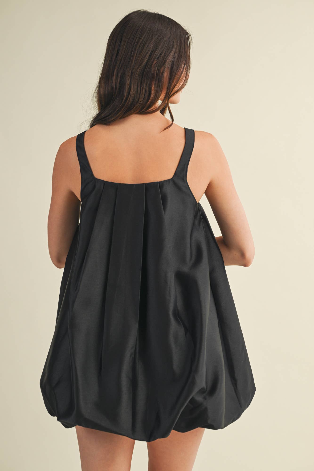 SLEEVELESS BUBBLE HEM DRESS