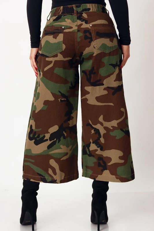 Camo Wide-leg Cropped Pants